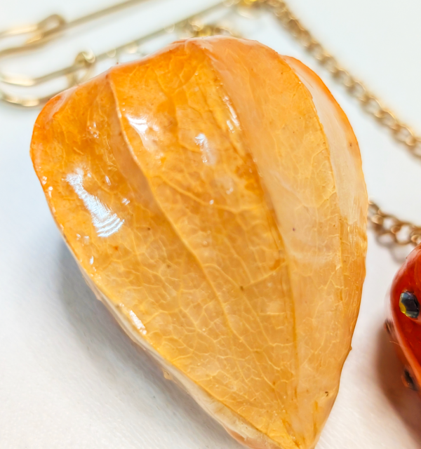 Брошь-булавка "Три физалиса"