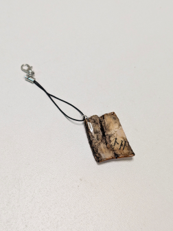 Брелок, подвес на телефон "Кора березы"