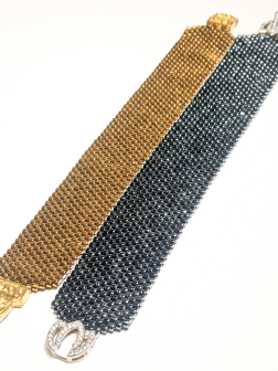 Браслет из бисера